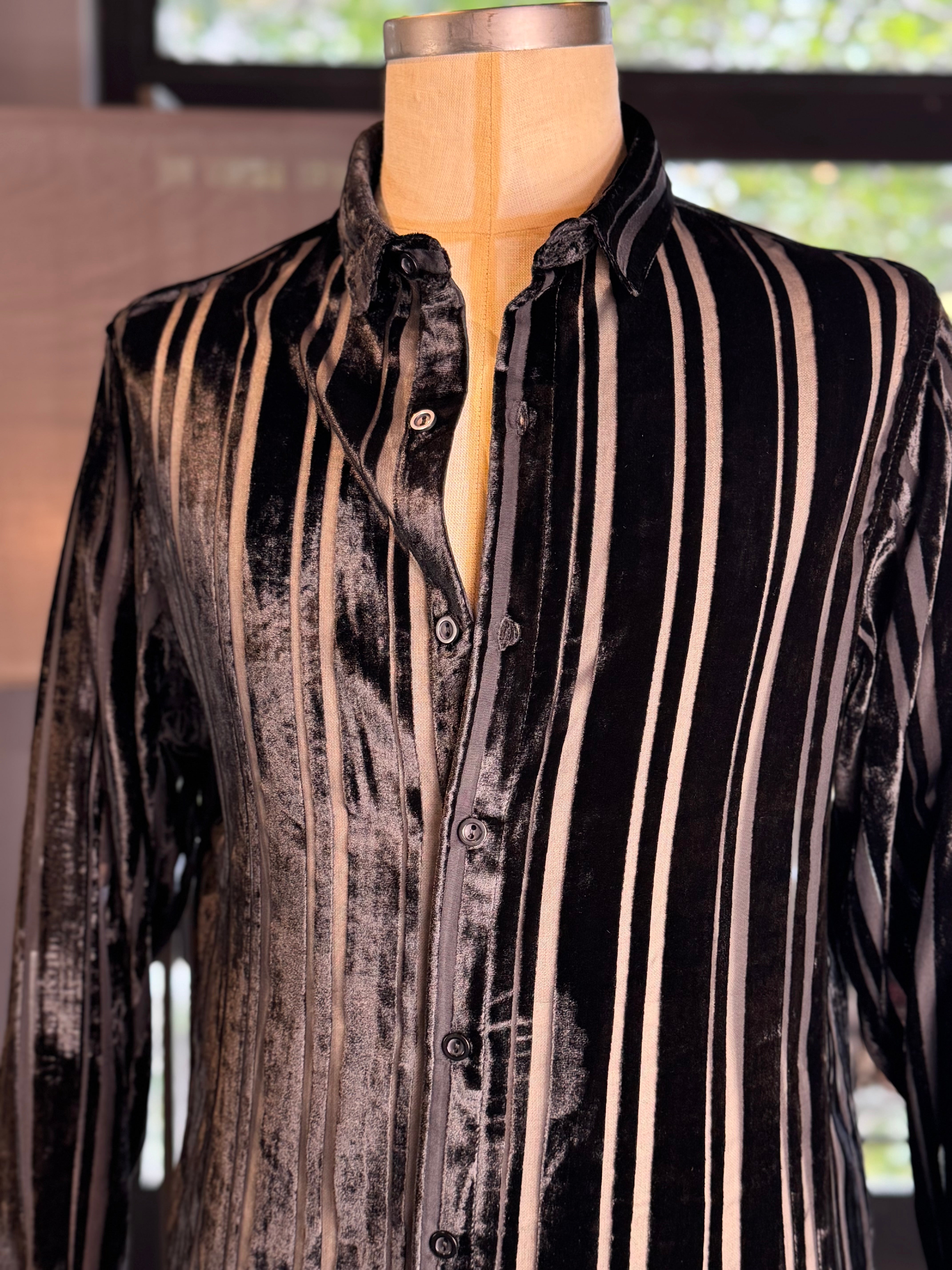 Camisa transparencia rayas negra