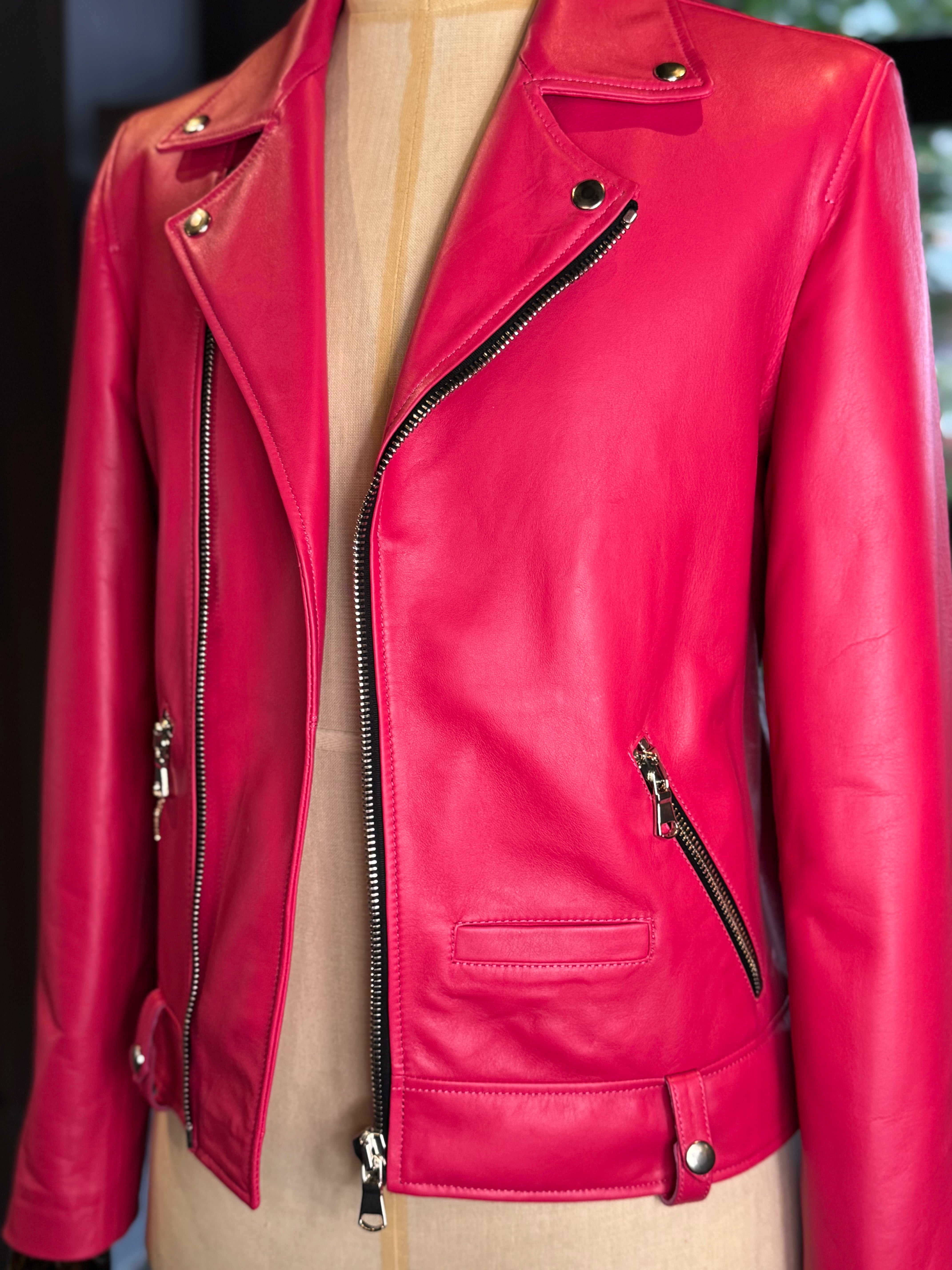 Chamarra piel fucsia