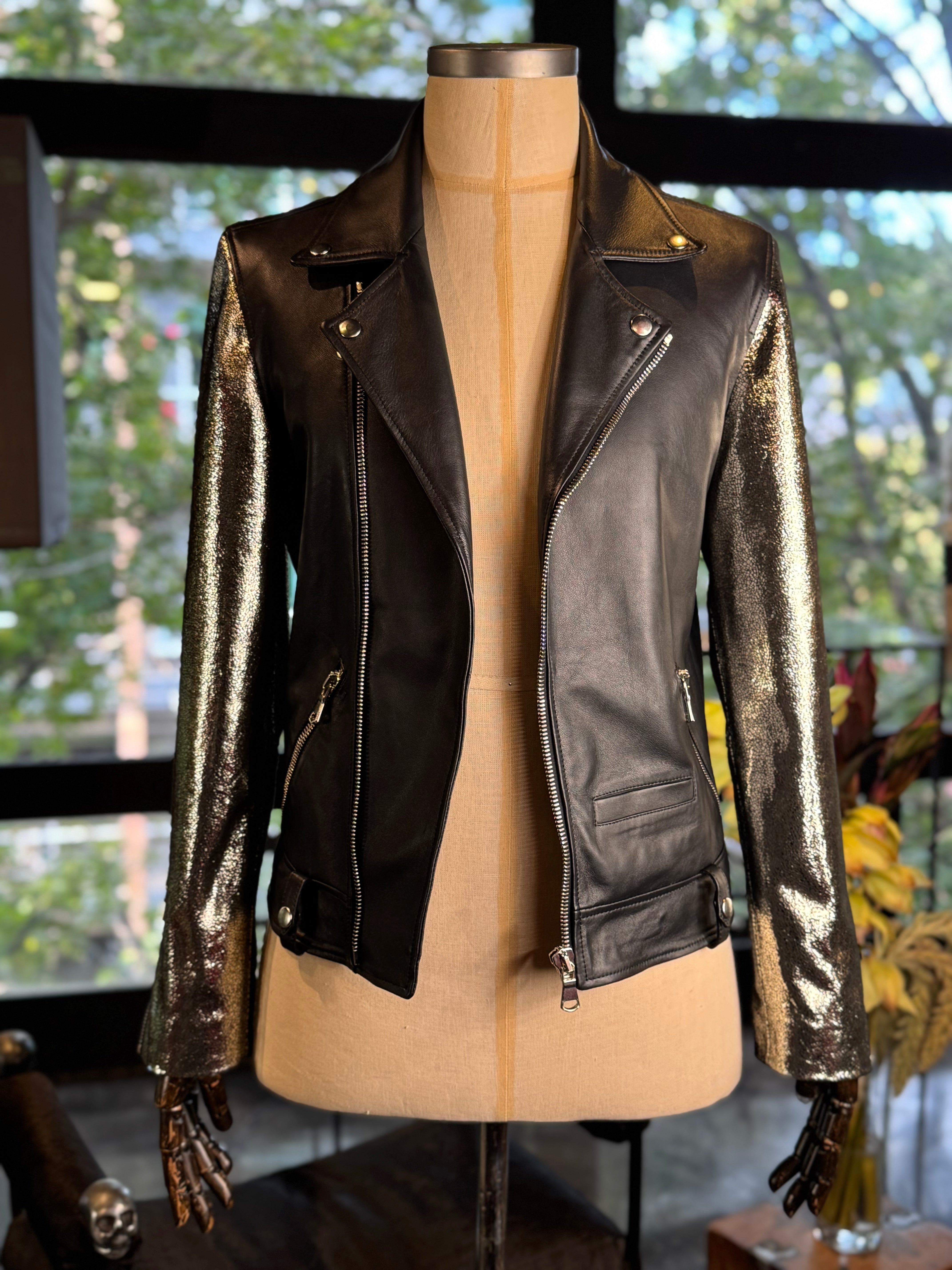 Chamarra bicolor plata/negra