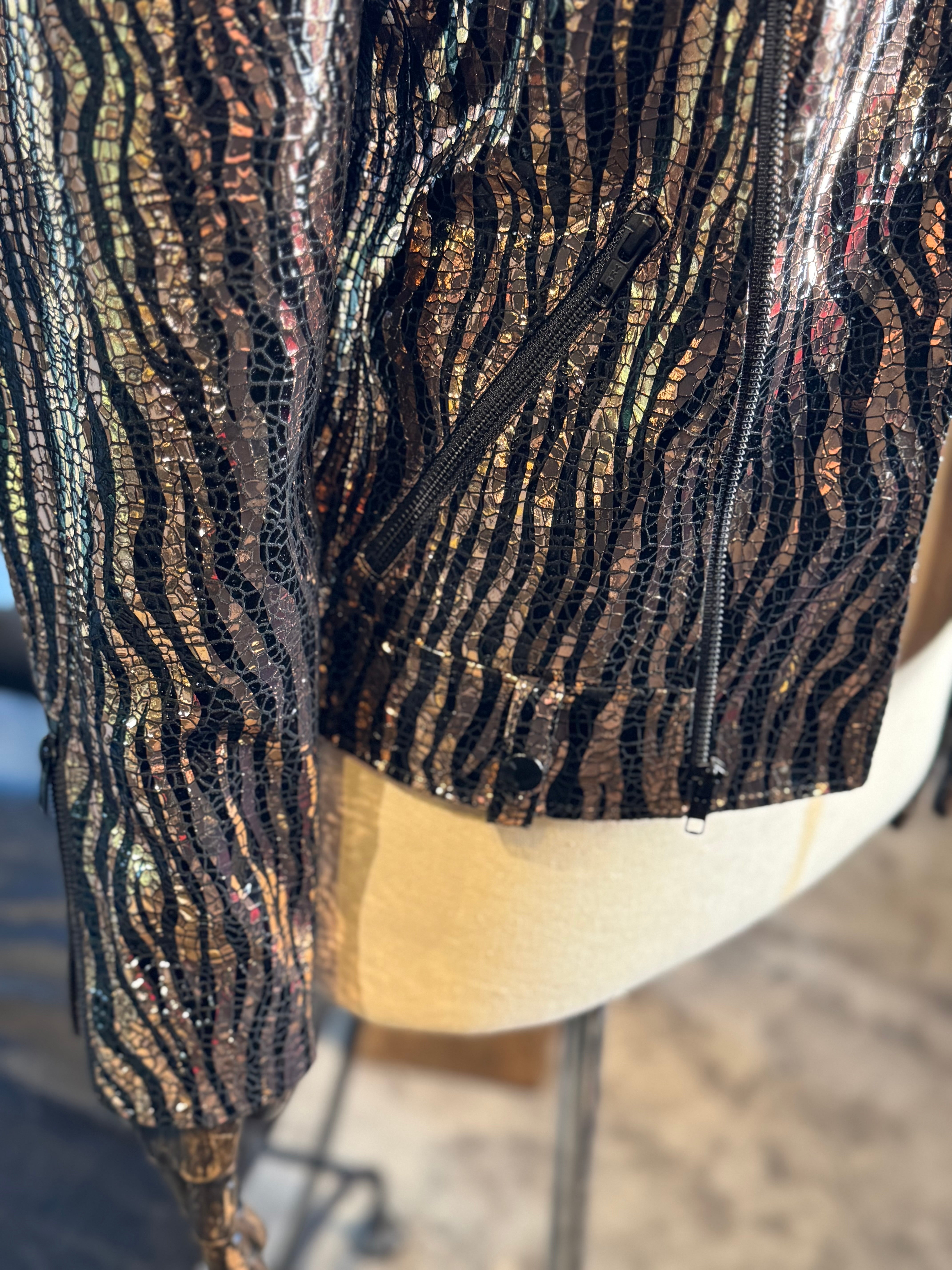 Chamarra cebra dorada