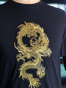 Playera dragón dorado