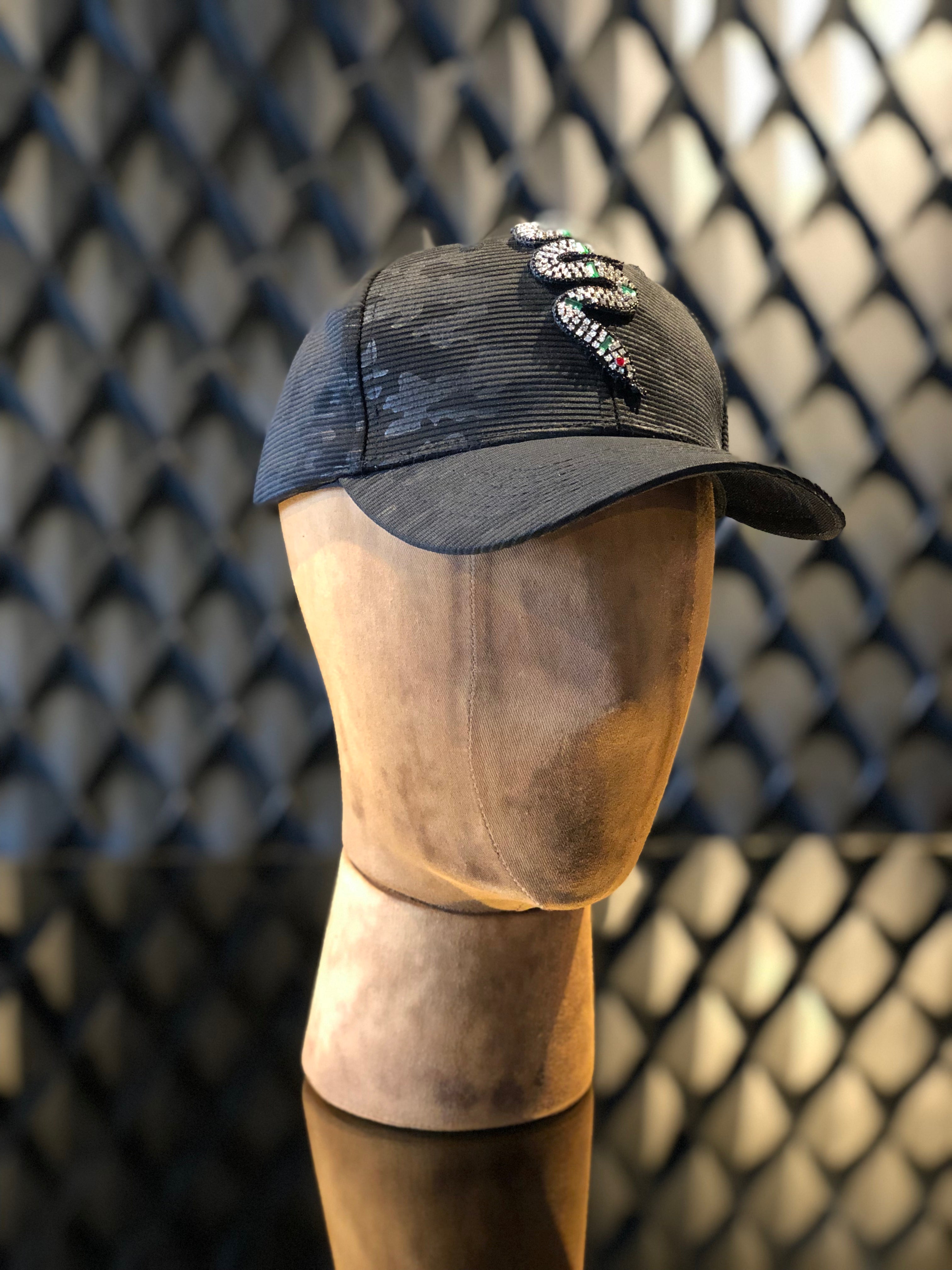 Gorra serpiente