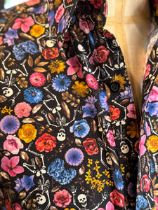 Camisa calavera flores