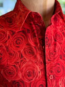 Camisa rosas rojas